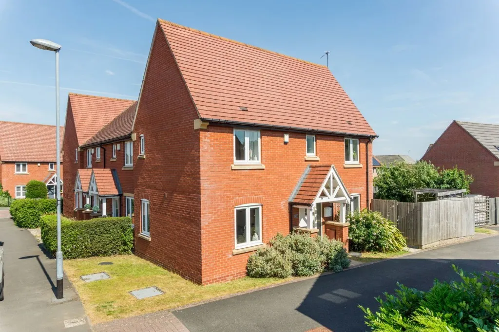 3 bed house for sale, Highland Drive, Loughborough, LE11