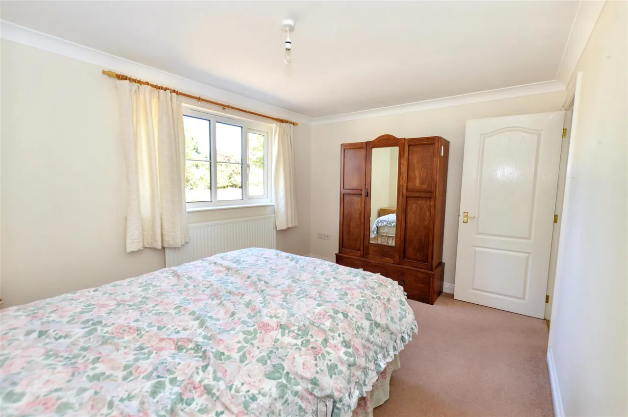 Church Road, West Beckham, NR25, photo 9