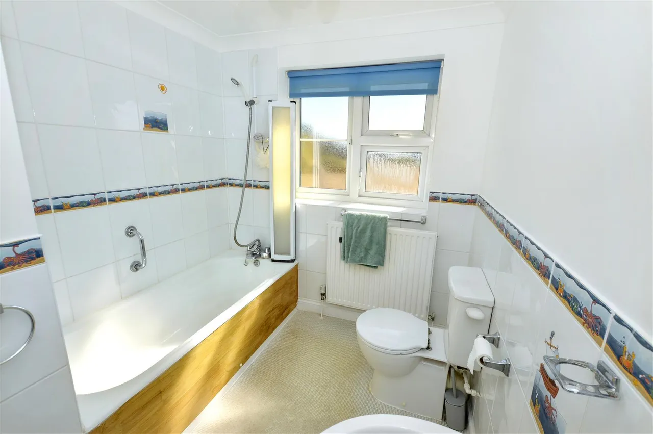 Church Road, West Beckham, NR25, photo 7