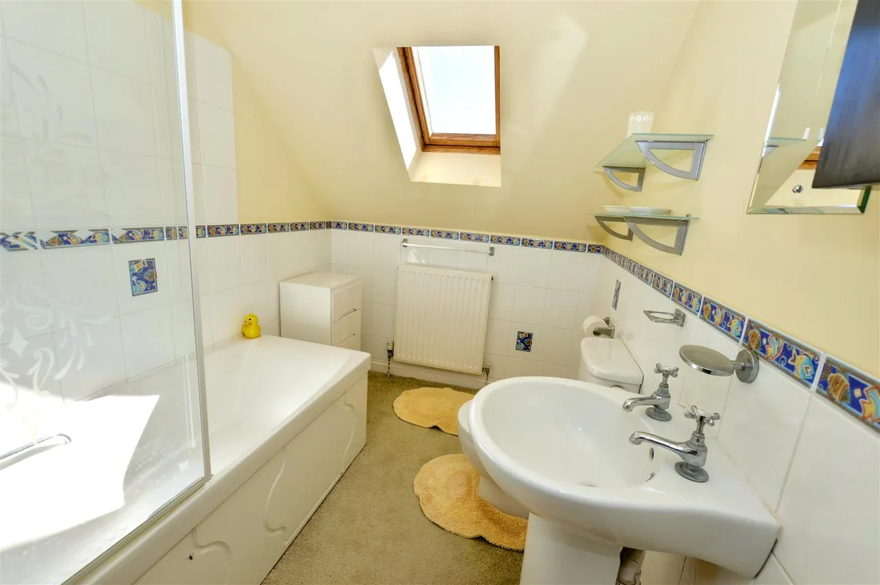 Church Road, West Beckham, NR25, photo 19