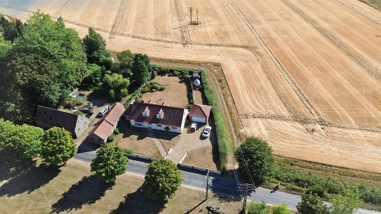 Church Road, West Beckham, NR25, photo 22
