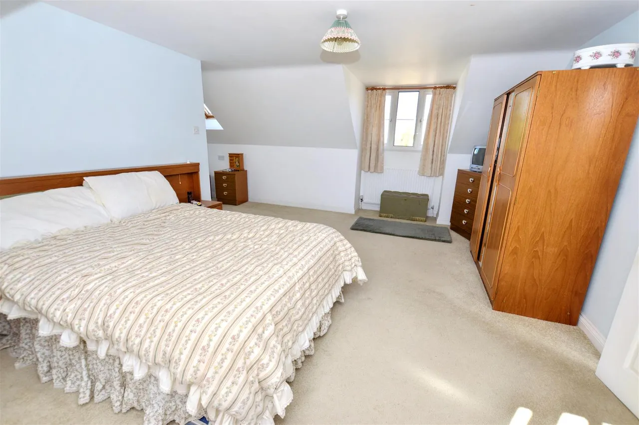 Church Road, West Beckham, NR25, photo 17