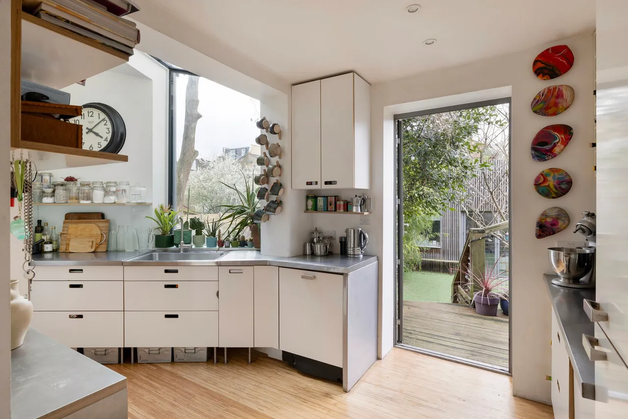 Glenarm Road, London, E5, photo 6