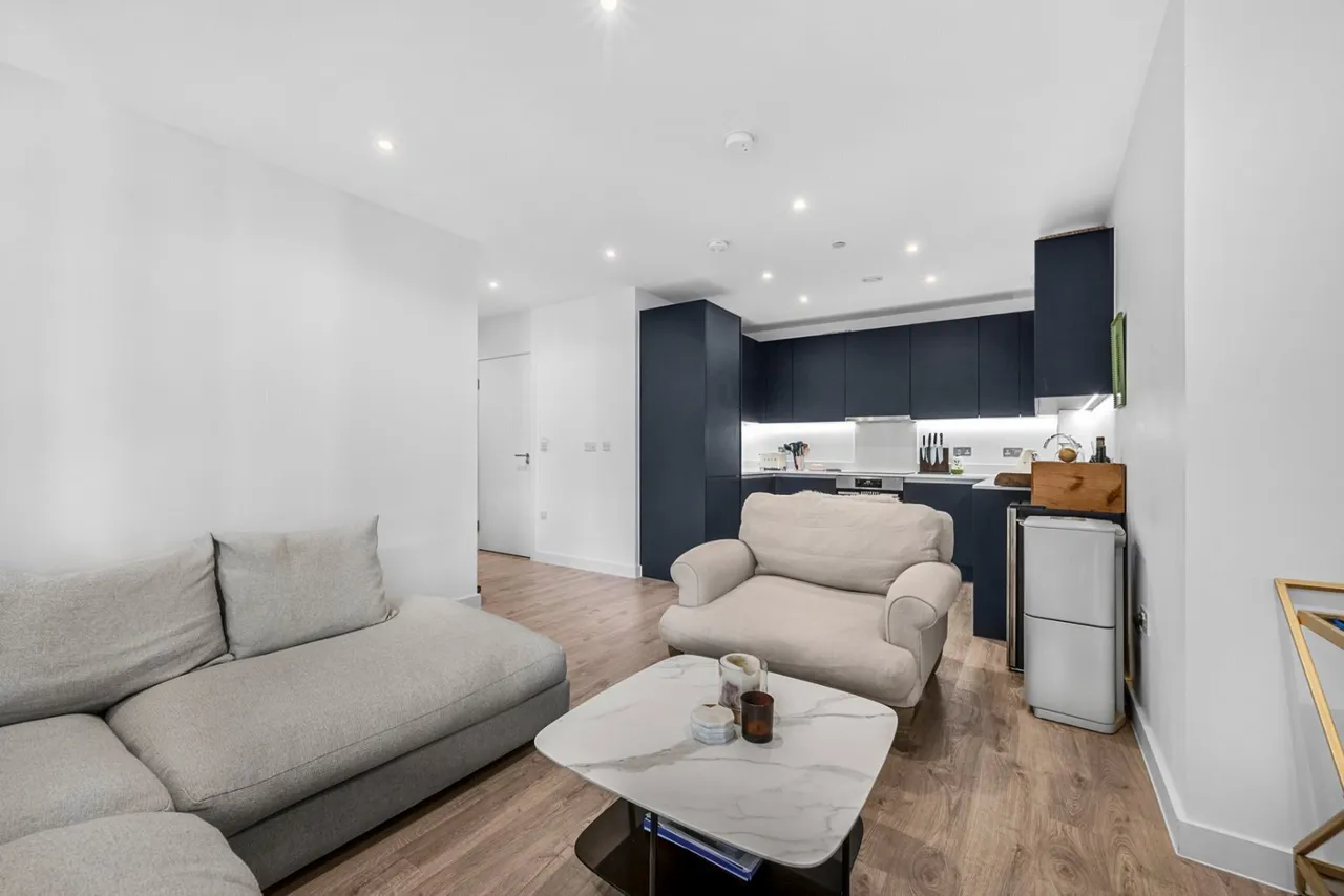 Osiers Road, London, SW18, photo 11