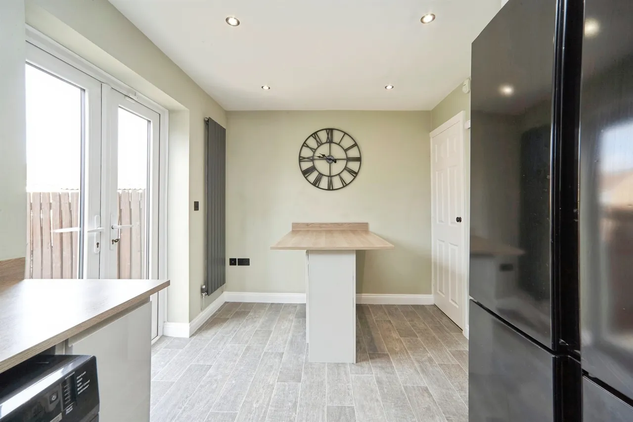 3 bed house for sale — Windmill Court, Lower Wortley, Leeds