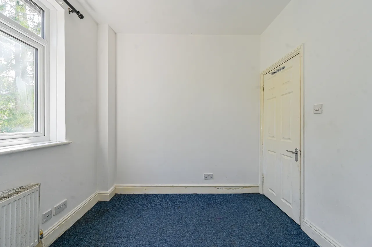 Flat 4, 86 Addiscombe Road, Croydon, photo 9