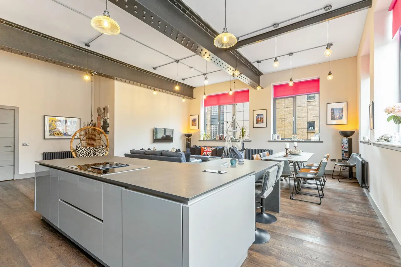4 bed flat for sale, Trafalgar Lane, Leith, EH6