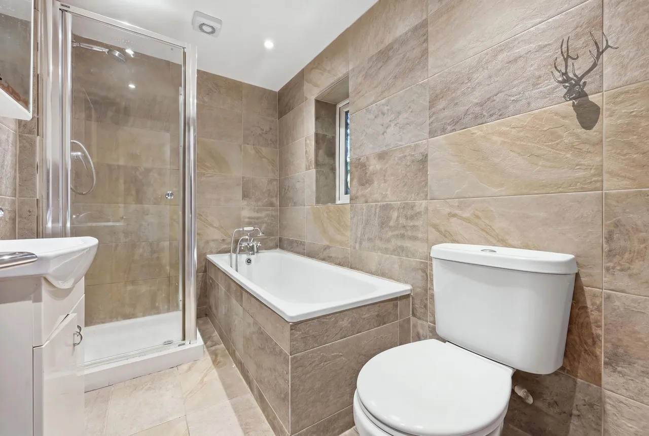 Moreton Road, Ongar, CM5, photo 18