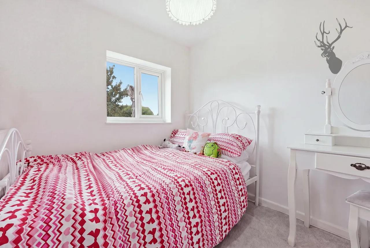 Moreton Road, Ongar, CM5, photo 13