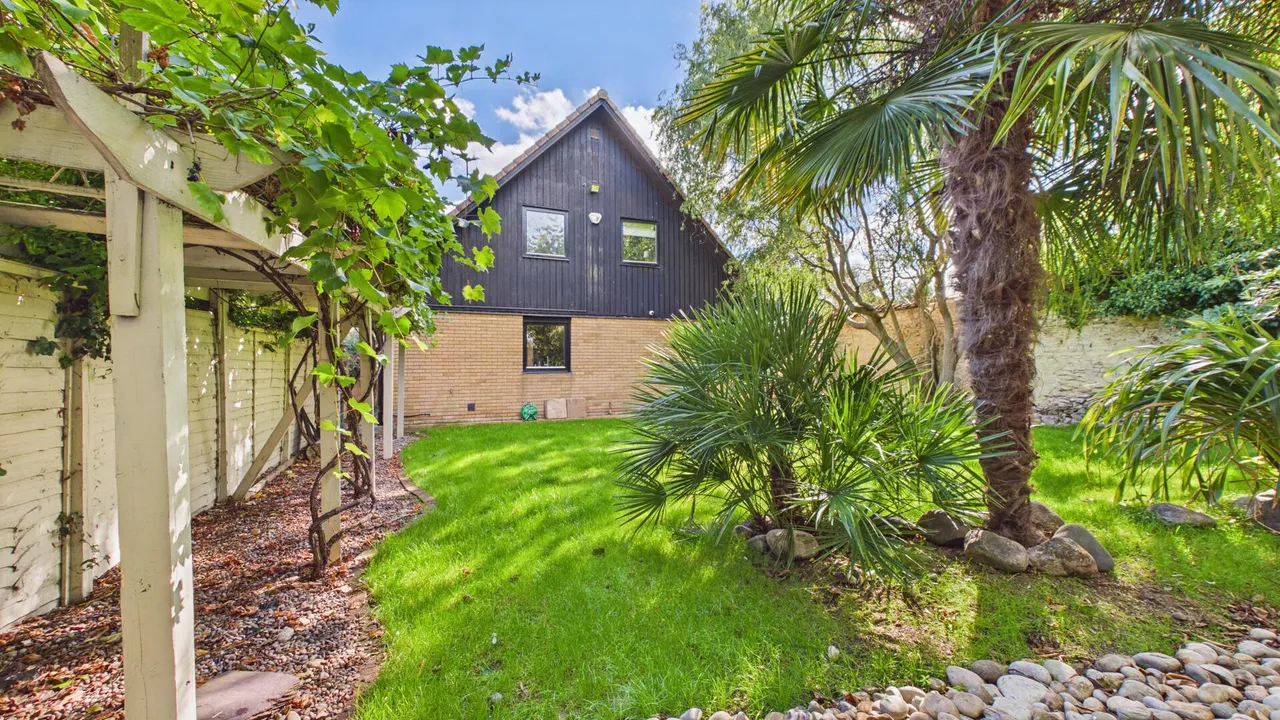 The Green, Werrington, photo 12