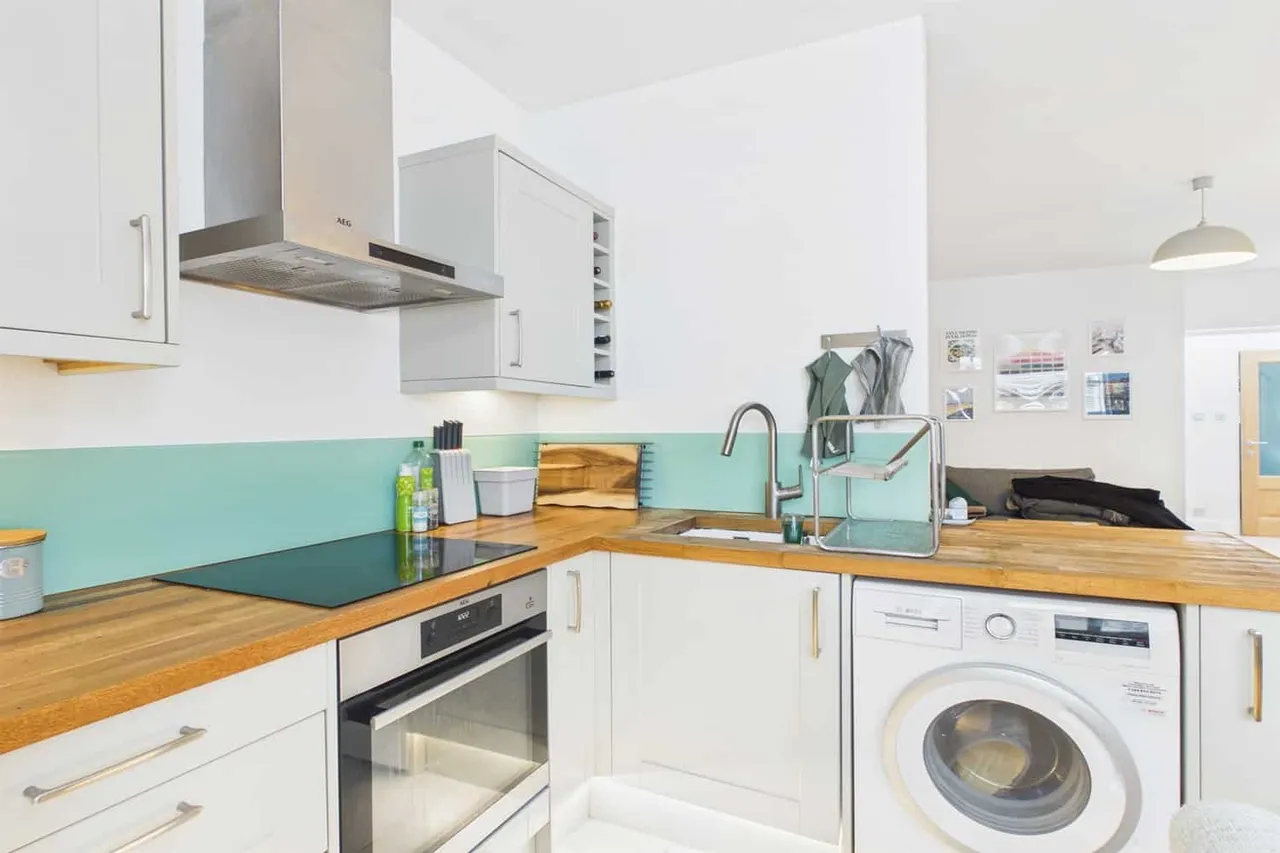 23 Palestine Grove, London, Greater London, SW19 2QN, photo 2