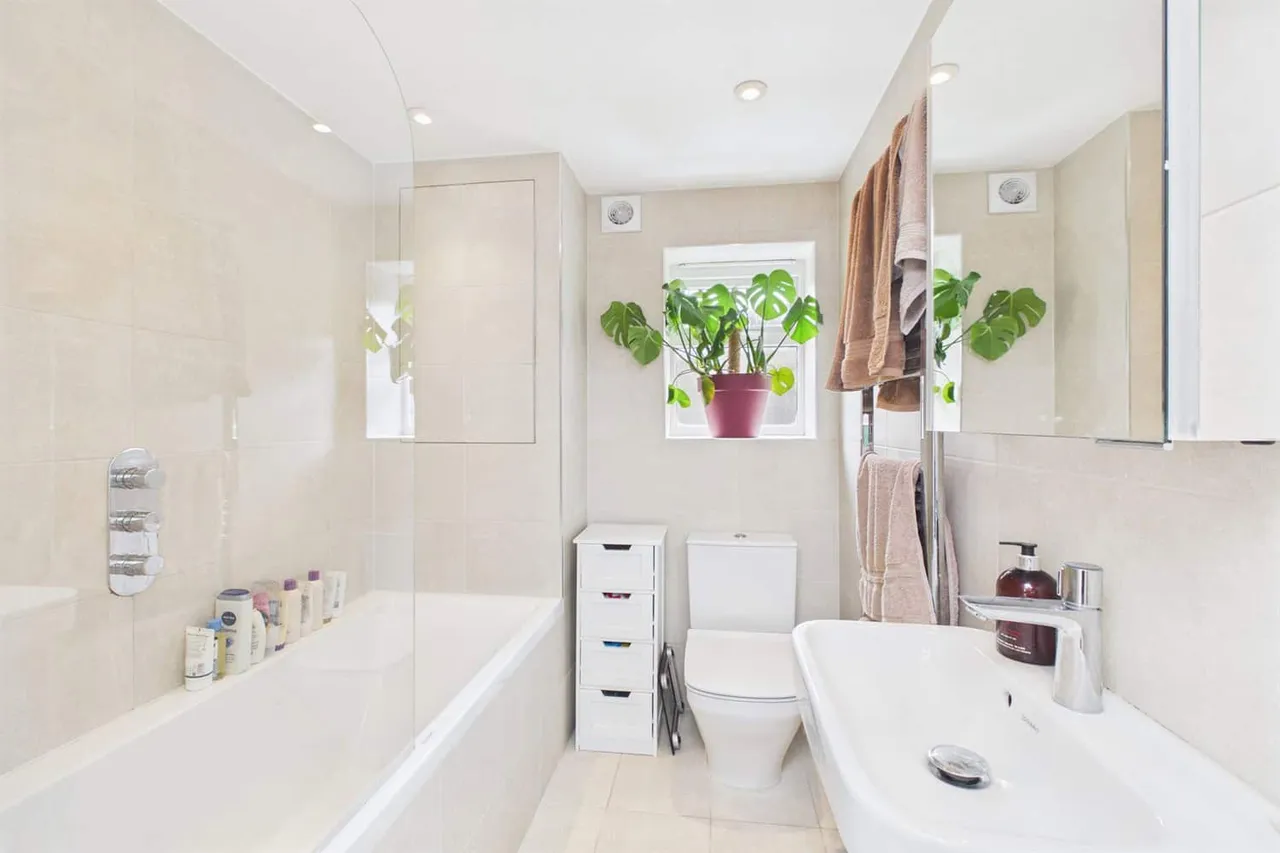 23 Palestine Grove, London, Greater London, SW19 2QN, photo 6