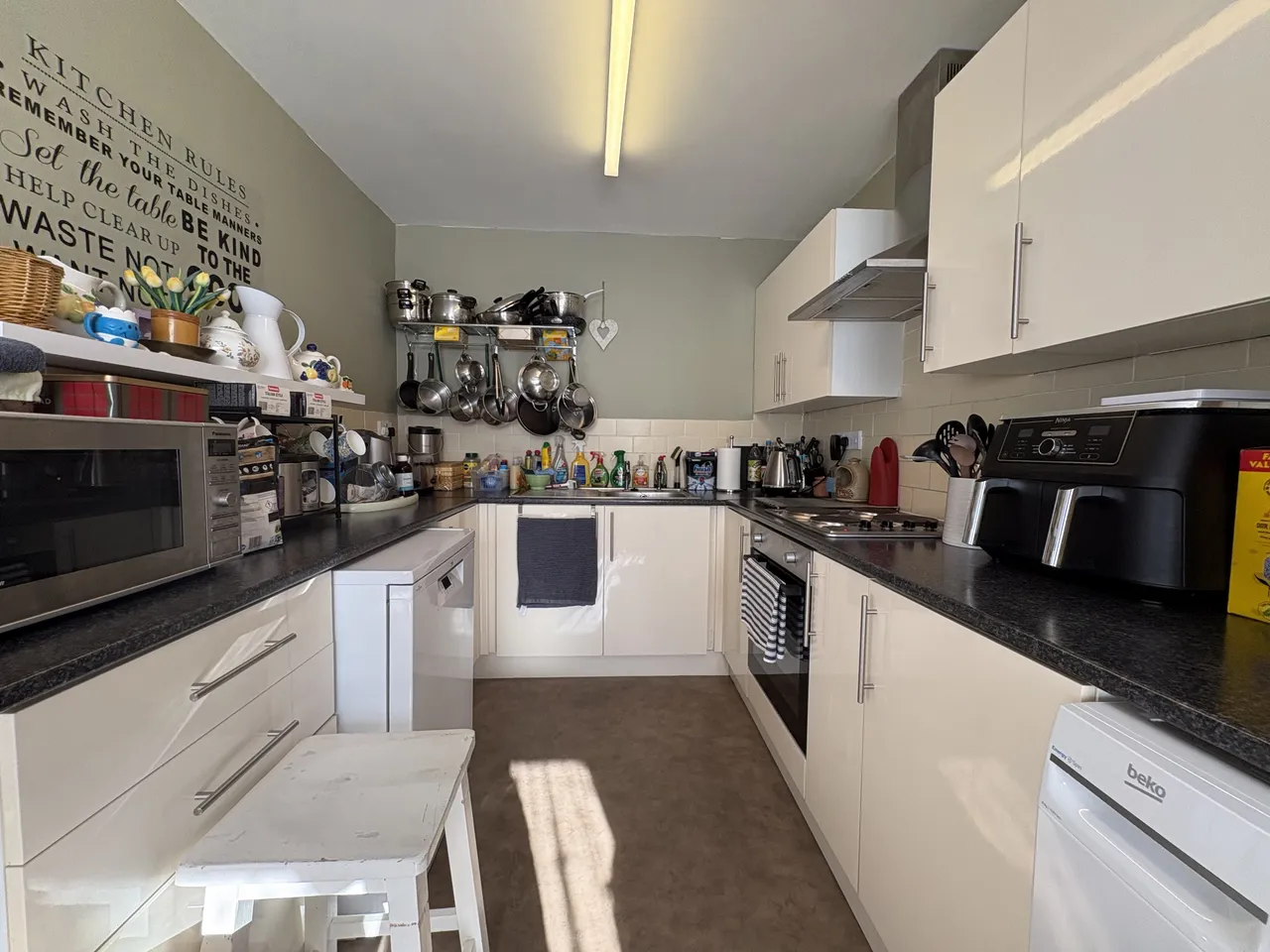 Hove Court, Lee-On-The-Solent, PO13, photo 3