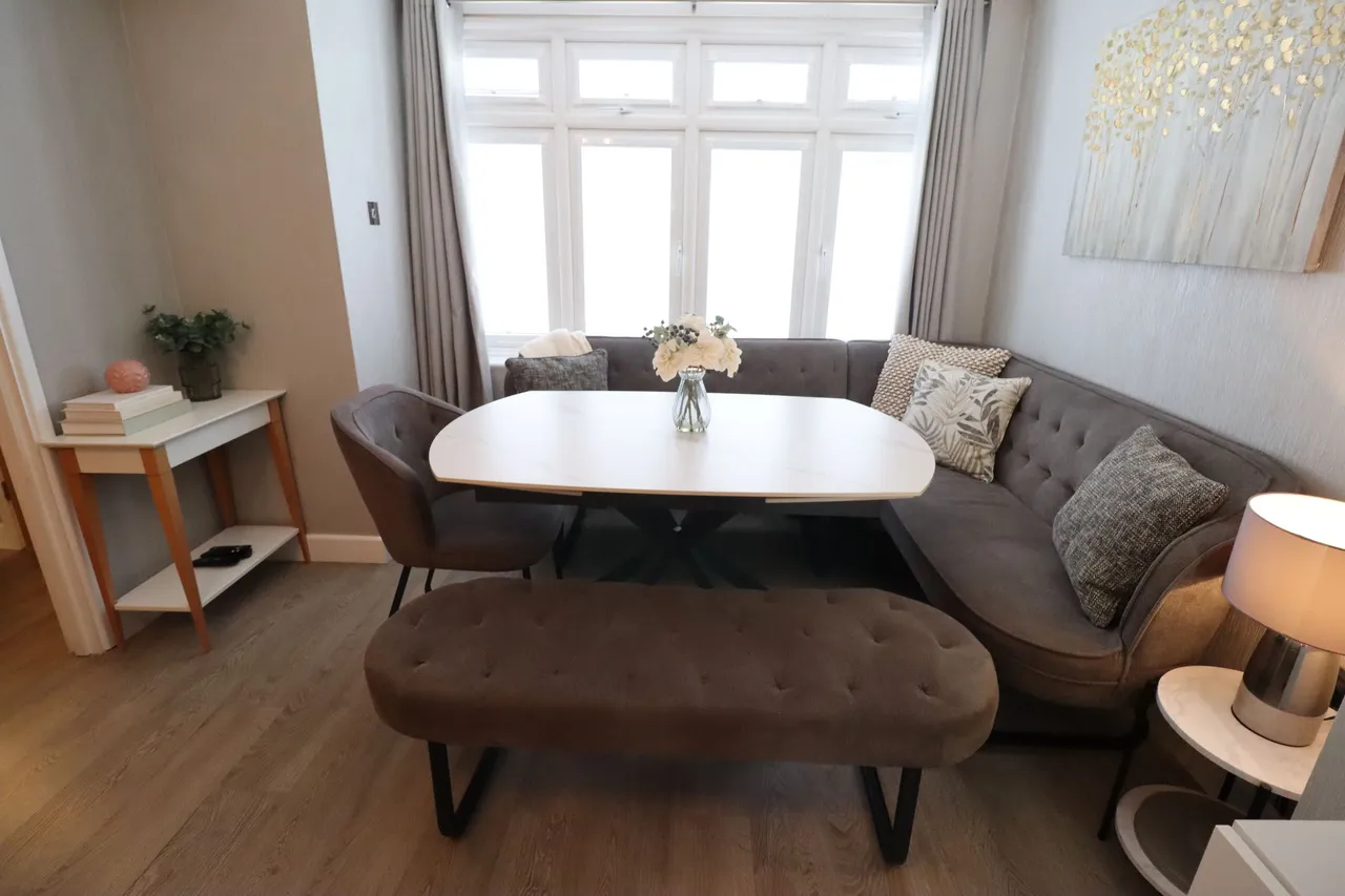 Windsor Way, Rayleigh, Essex, SS6 8PF, photo 12