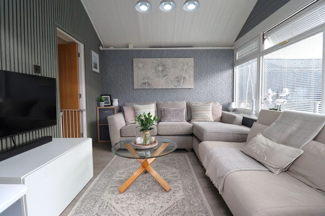 Windsor Way, Rayleigh, Essex, SS6 8PF, photo 5
