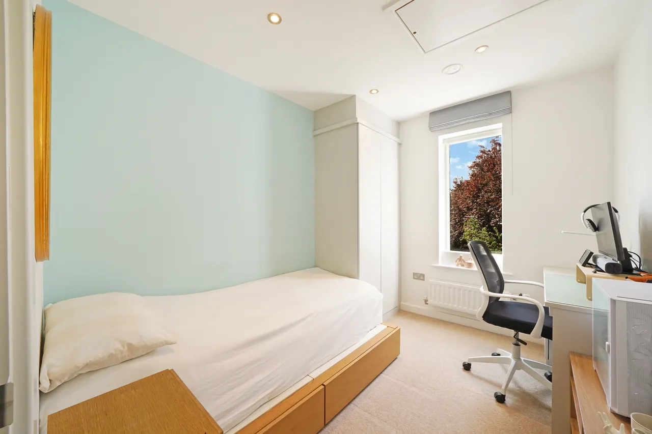Reservoir Way, NW10, photo 14