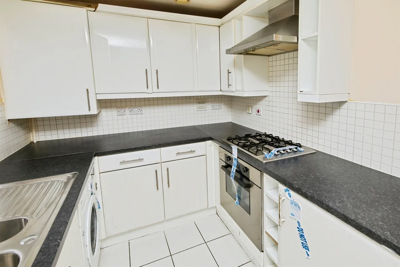 Black Eagle Court, Burton-On-Trent, DE14, photo 2