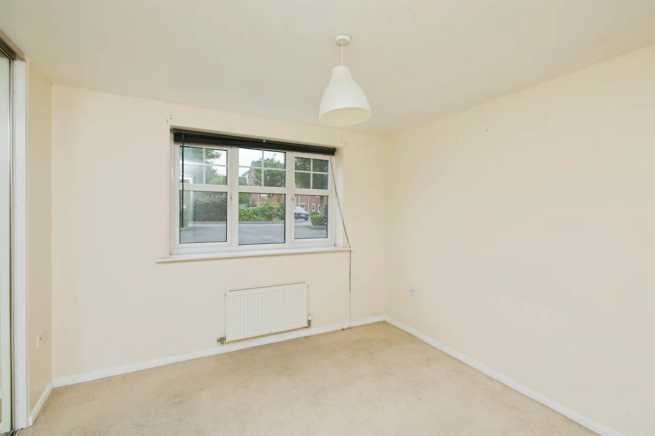 Black Eagle Court, Burton-On-Trent, DE14, photo 17