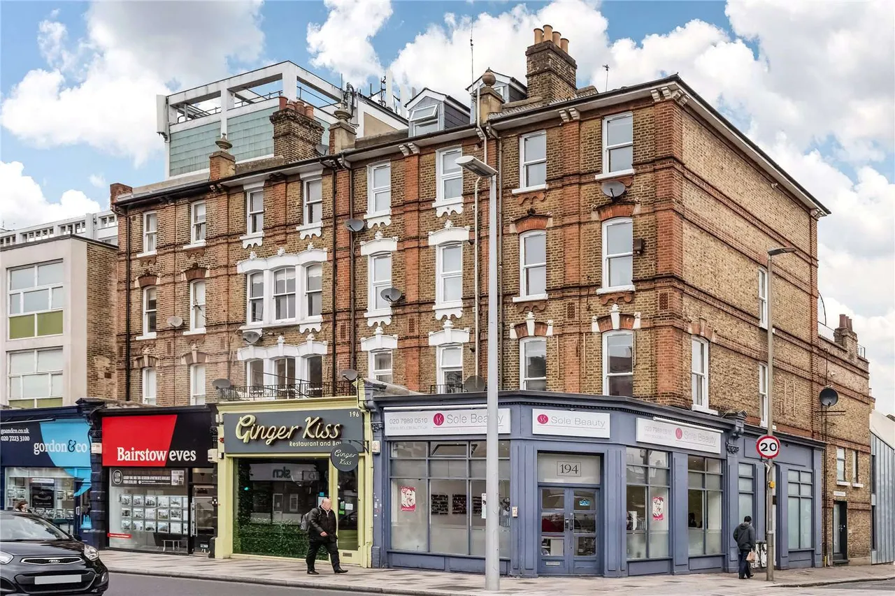 Dorothy Road, London, SW11, photo 3