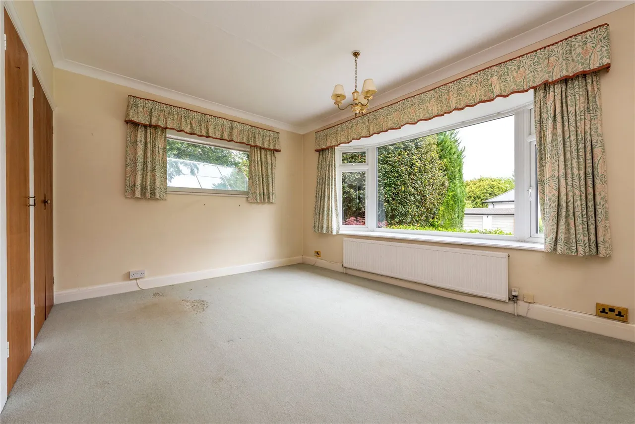 Broomfield Park, Westcott, RH4, photo 8