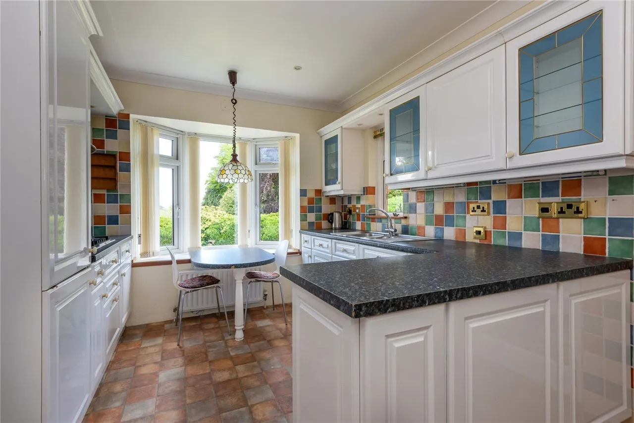 Broomfield Park, Westcott, RH4, photo 4