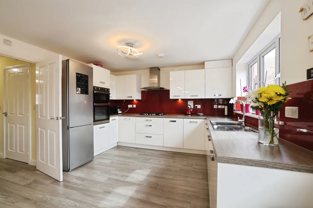 Duckett Road, Amesbury, SP4, photo 3