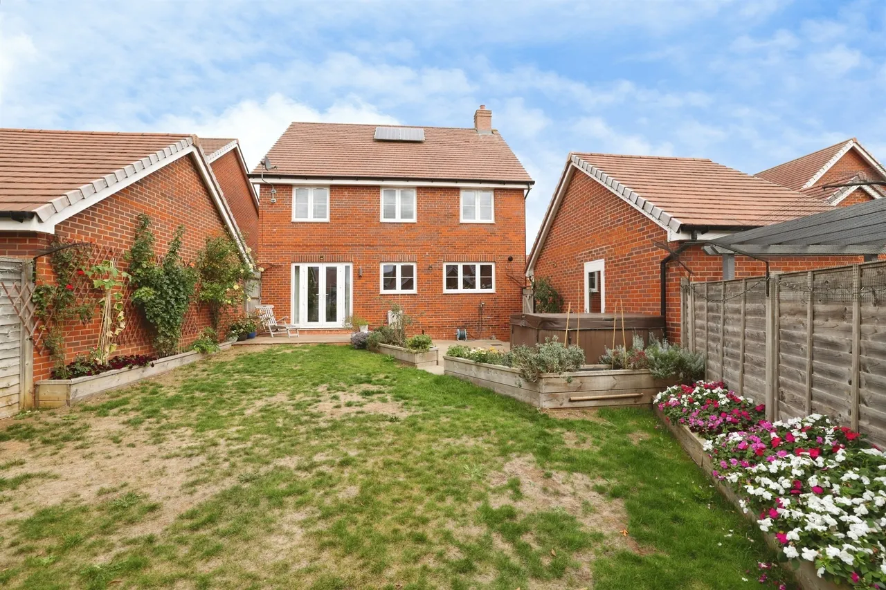 Duckett Road, Amesbury, SP4, photo 17