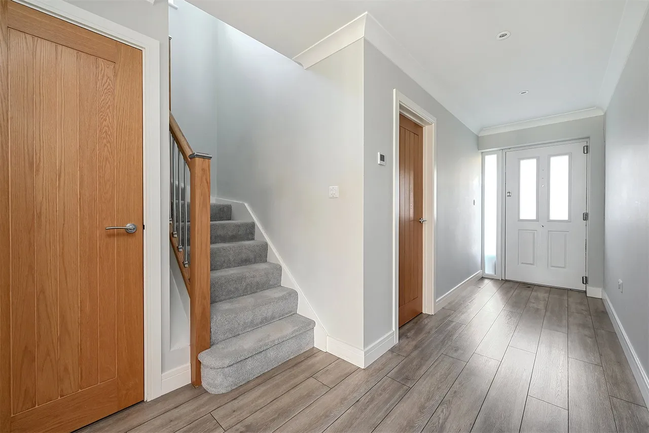 Ashdene Road, Ash, Guildford, Surrey, GU12 6TB, photo 8