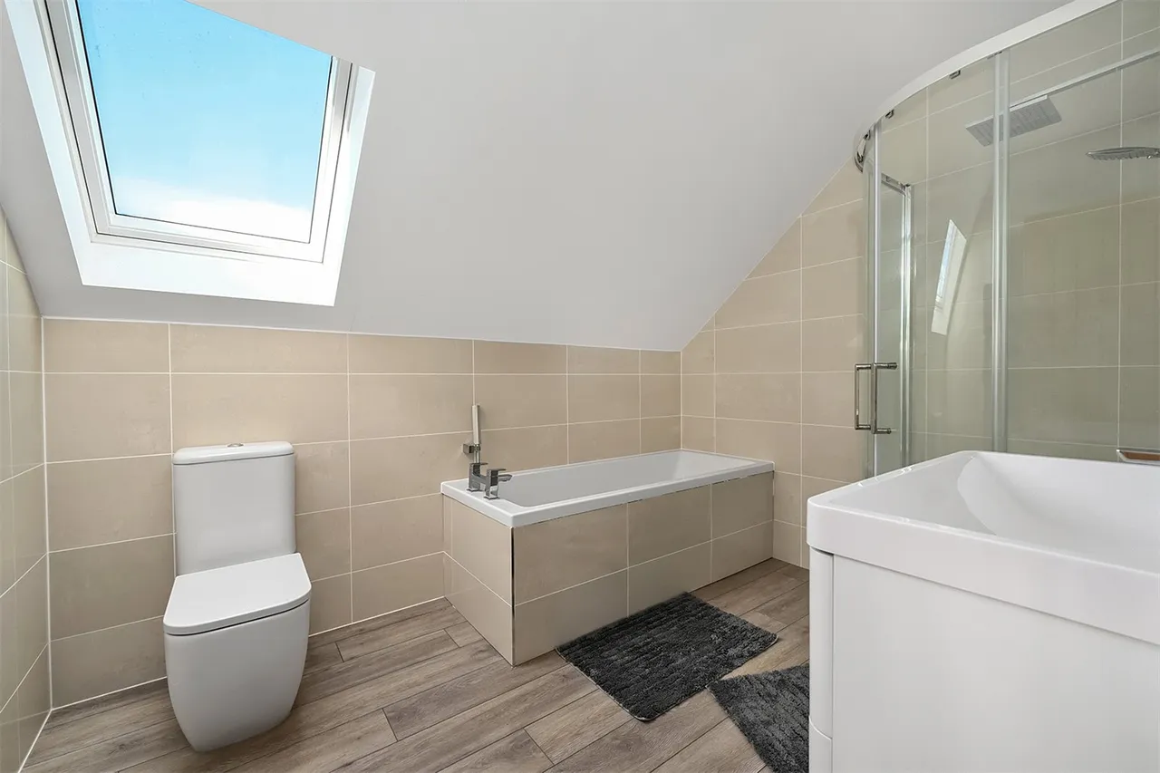 Ashdene Road, Ash, Guildford, Surrey, GU12 6TB, photo 14