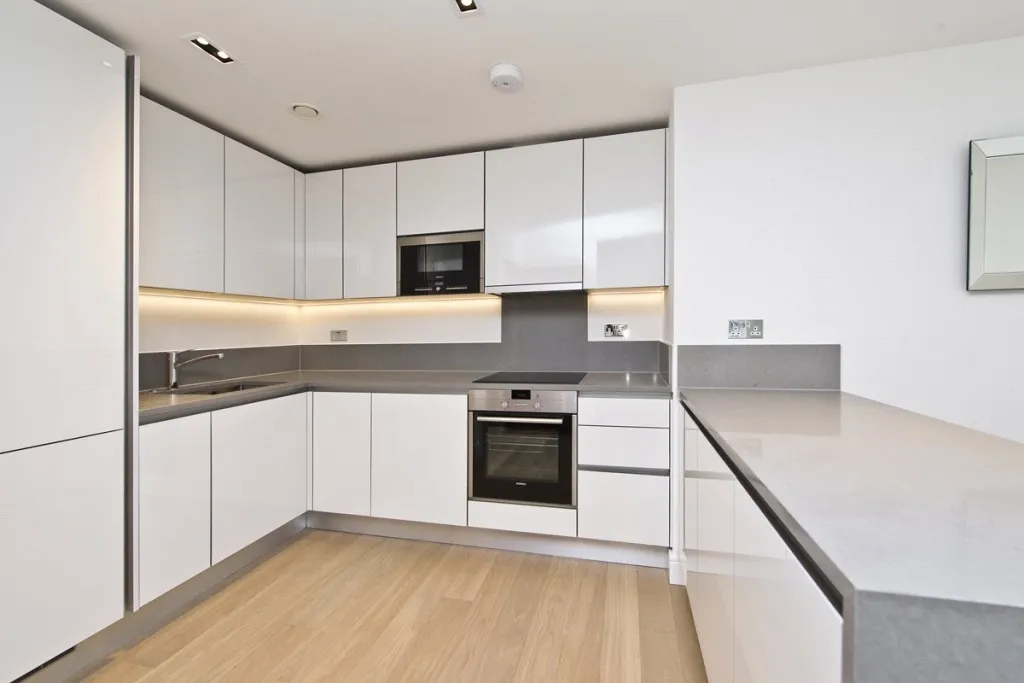 2 bed flat for sale, Longfield Avenue, Ealing, W5