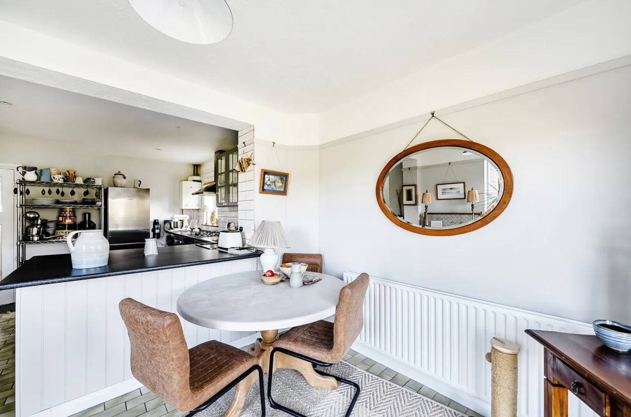 James Street, Selsey, PO20, photo 8