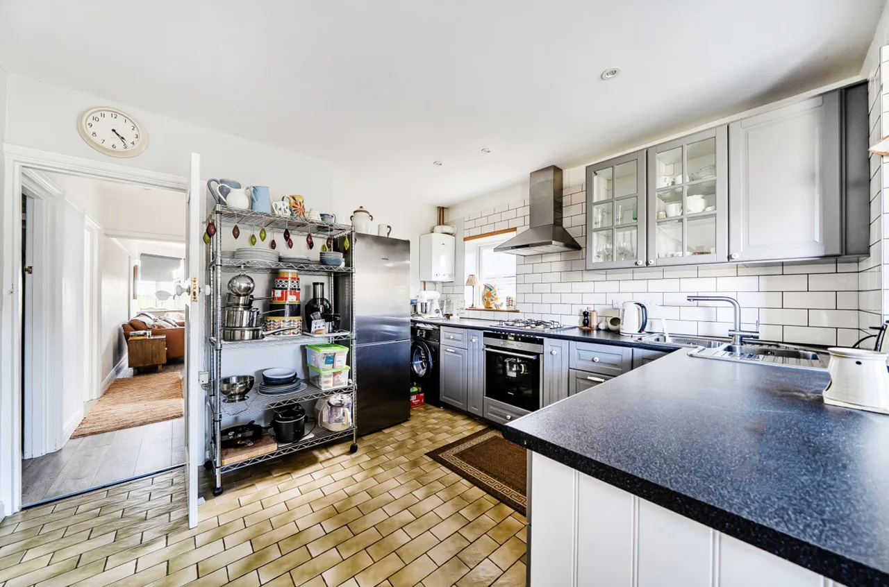 James Street, Selsey, PO20, photo 7