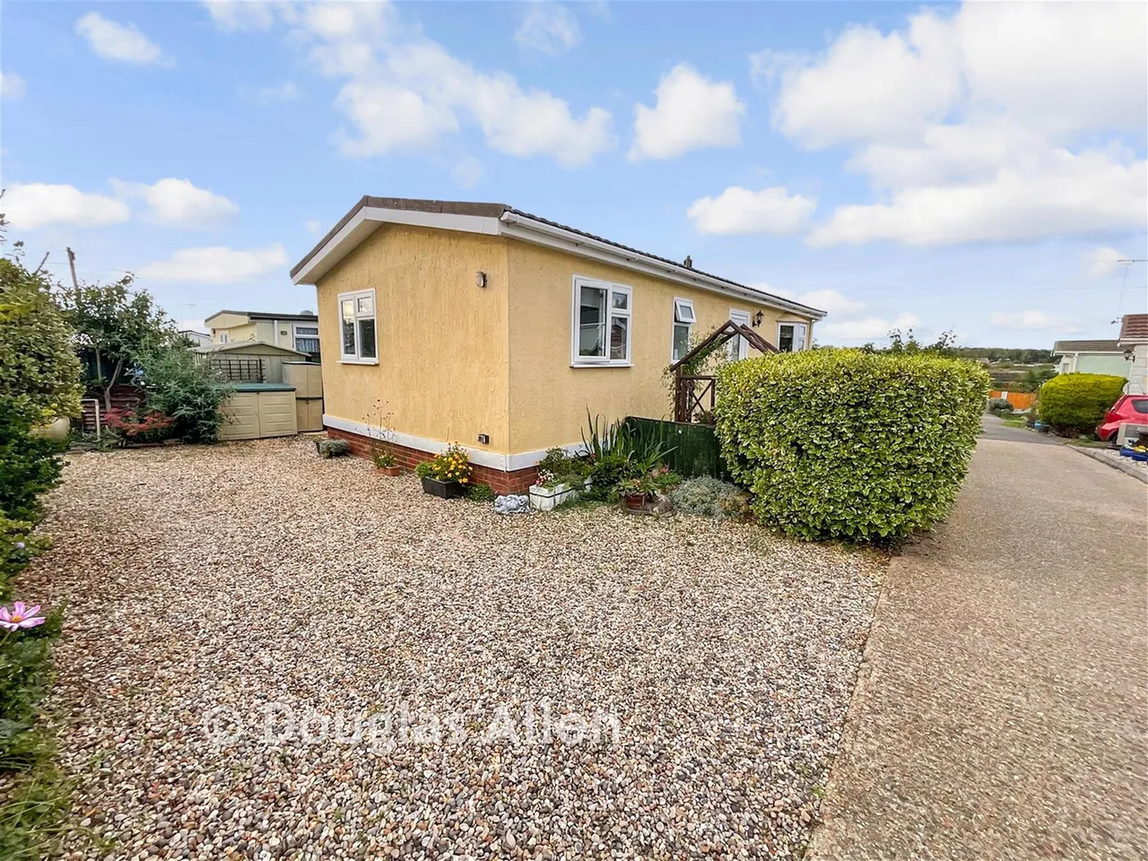 2 bed park home for sale, Pooles Lane, Hullbridge, SS5