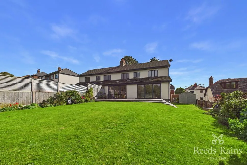 Moss Bank Road, St. Helens, WA11, photo 28