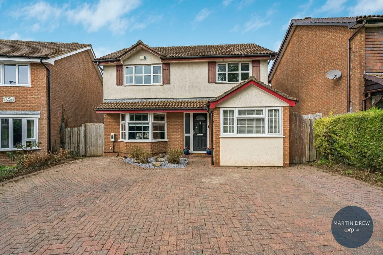 4 bed house for sale, Ashwin Close, Brackley, NN13