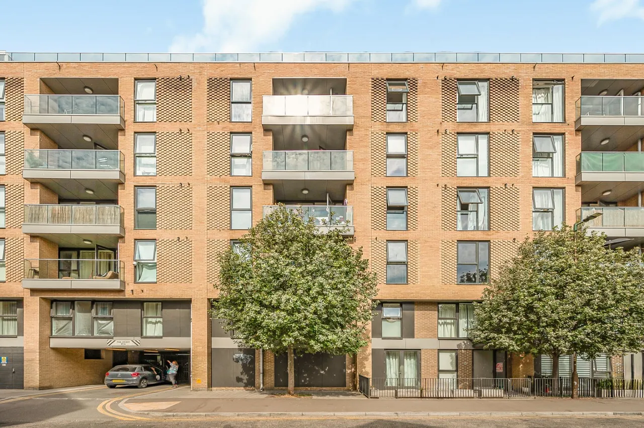 2 bed flat for sale, Norman Road, Greenwich, SE10