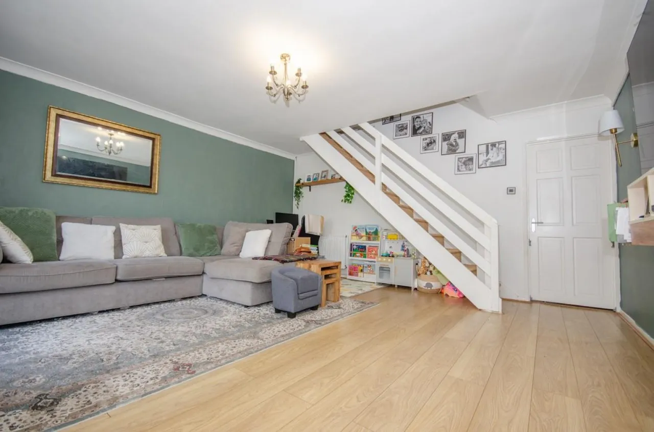 Beaver Close, Winterbourne, BS36, photo 4