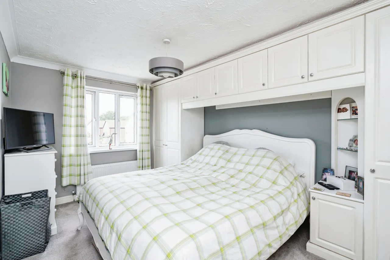 Hazel Road, Attleborough, photo 12