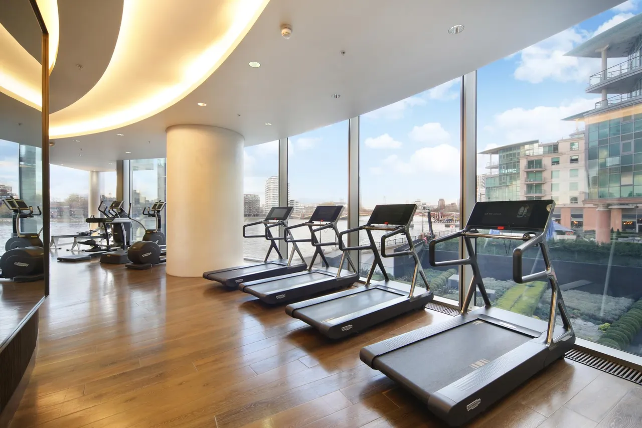 The Tower, St. Georges Wharf, SW8, photo 12