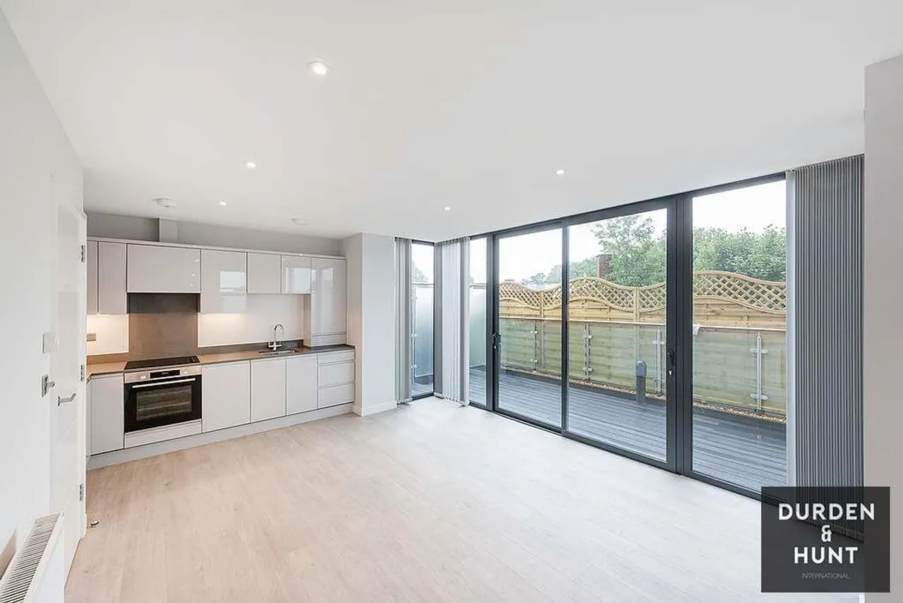 George Lane, London, E18, photo 3