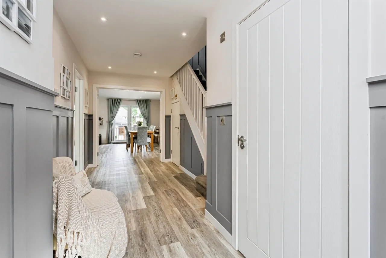 Walnut Close, Burgess Hill, RH15, photo 22