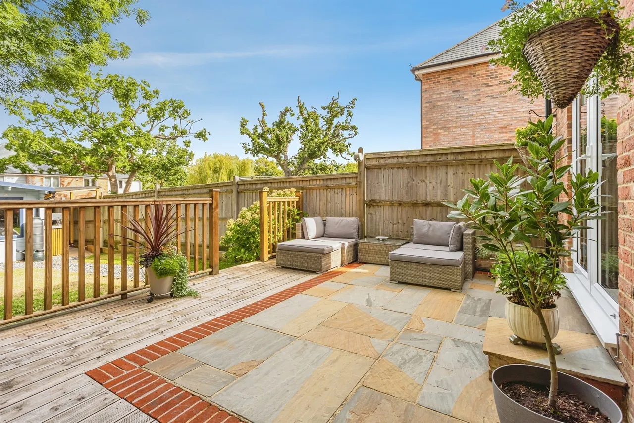 Walnut Close, Burgess Hill, RH15, photo 25