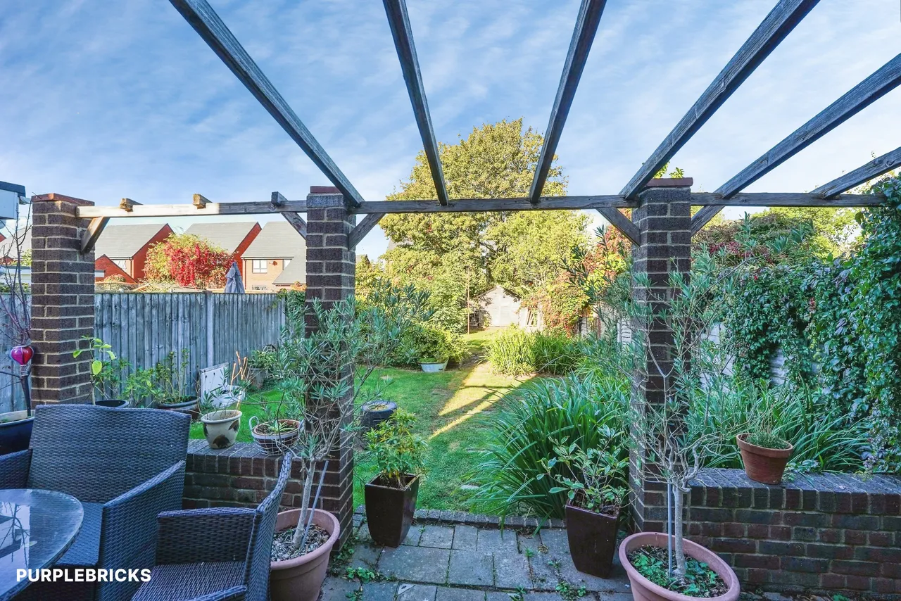 Paygrove Lane, Gloucester, GL2, photo 17