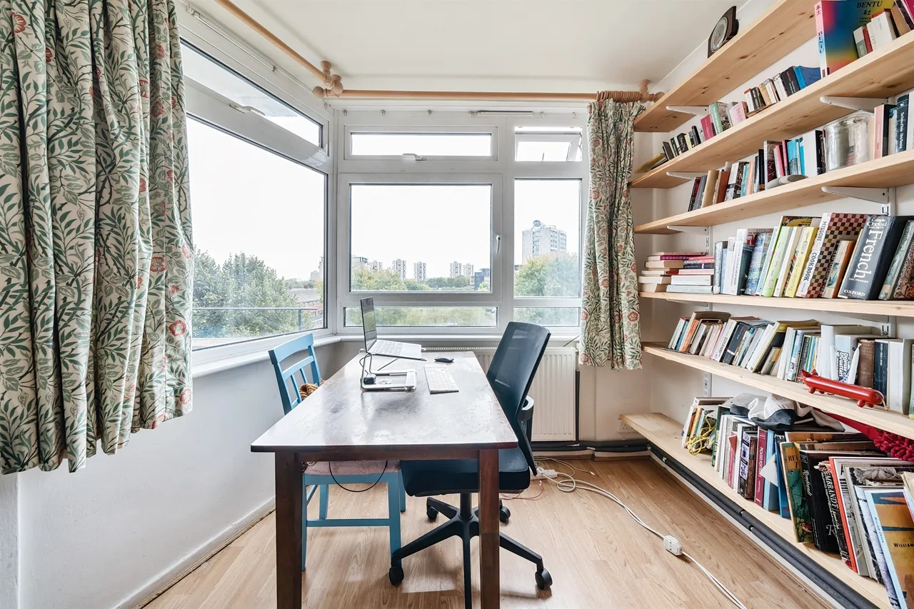 Brandon Estate, London, SE17, photo 6