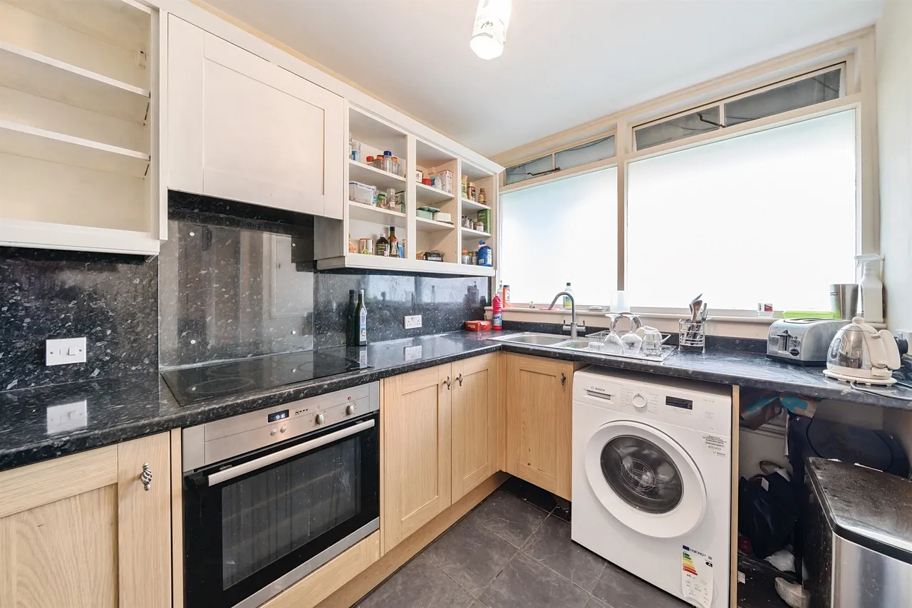 Brandon Estate, London, SE17, photo 10
