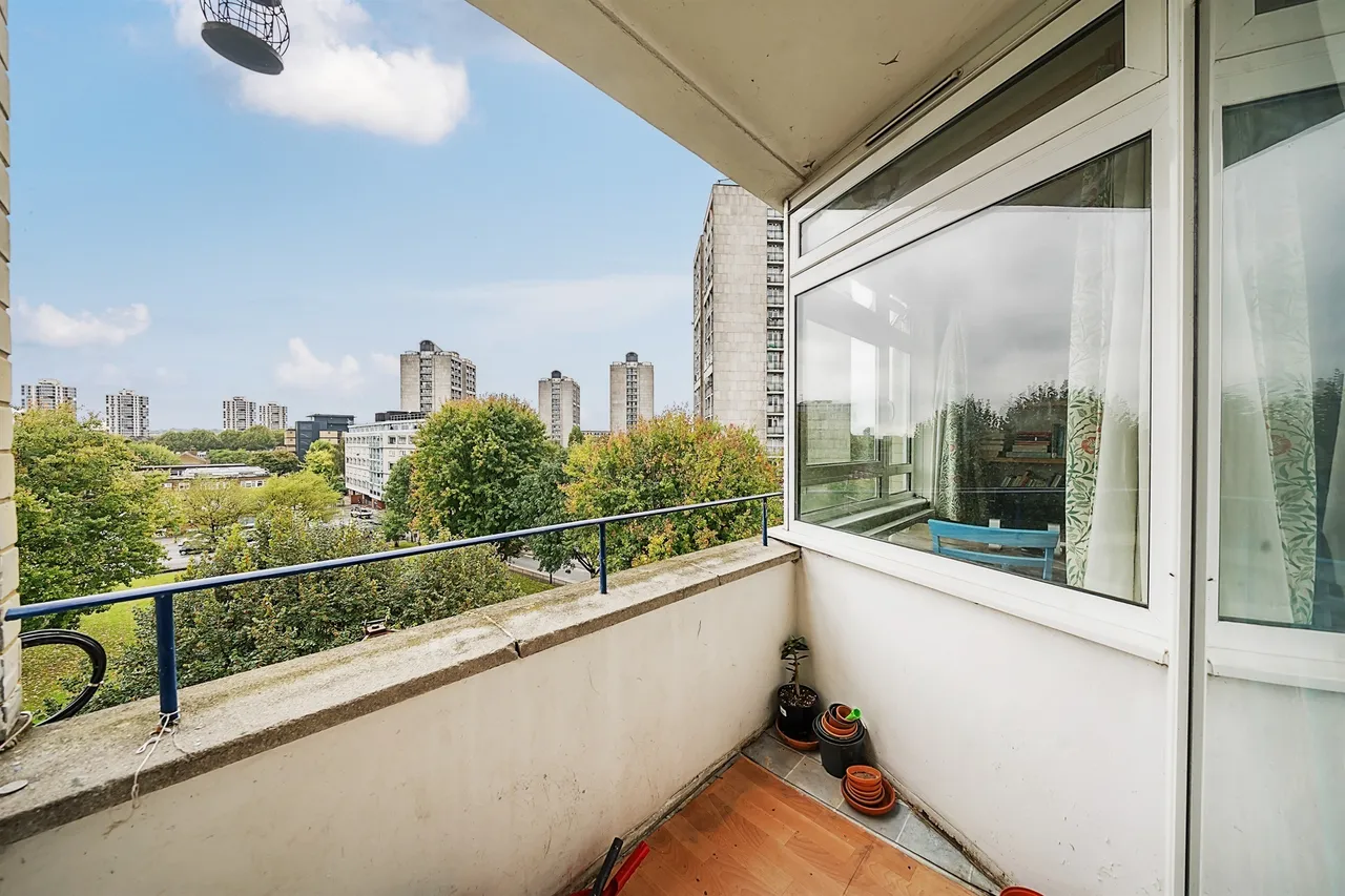 Brandon Estate, London, SE17, photo 5