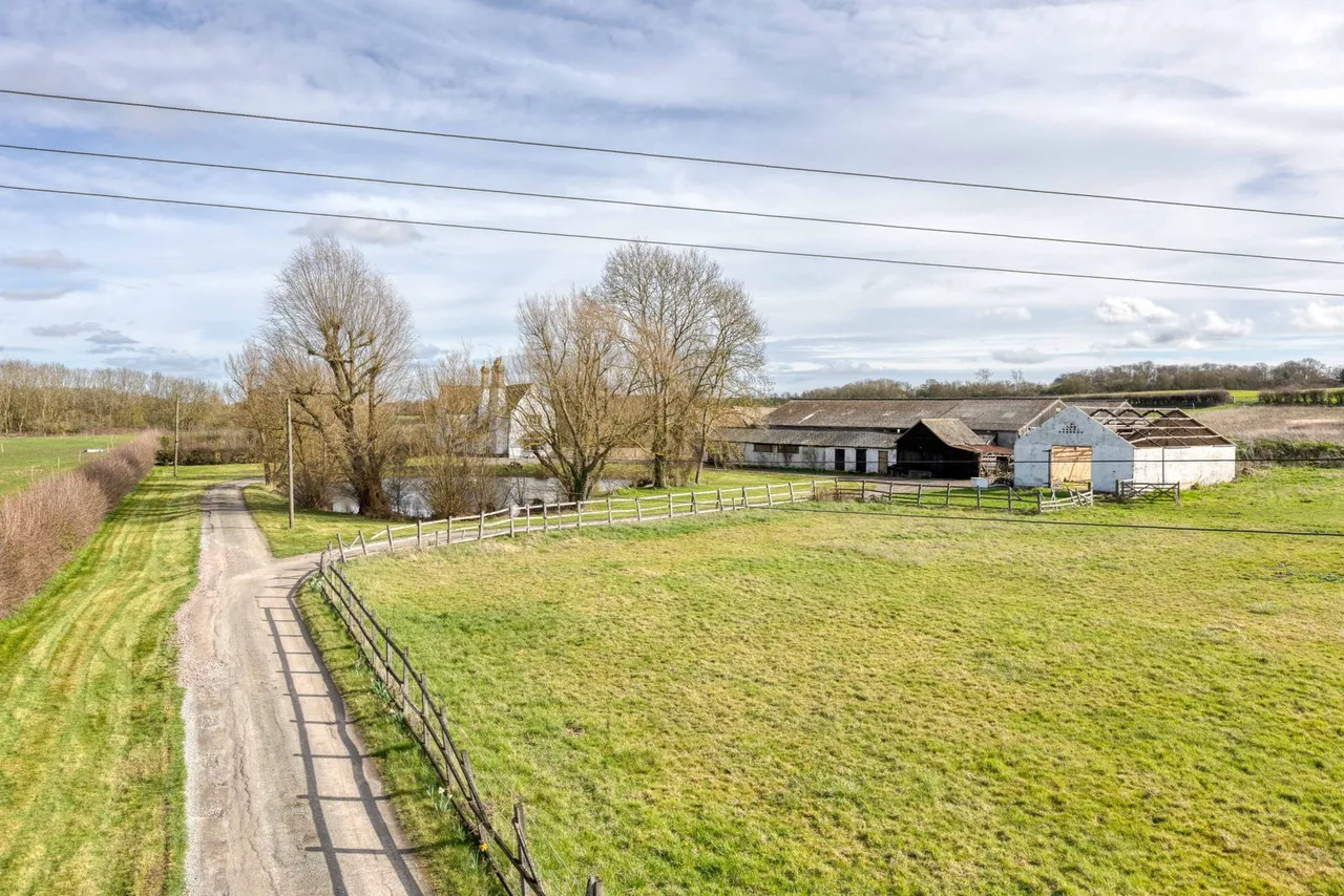 Campton Road, Meppershall, SG17, photo 37