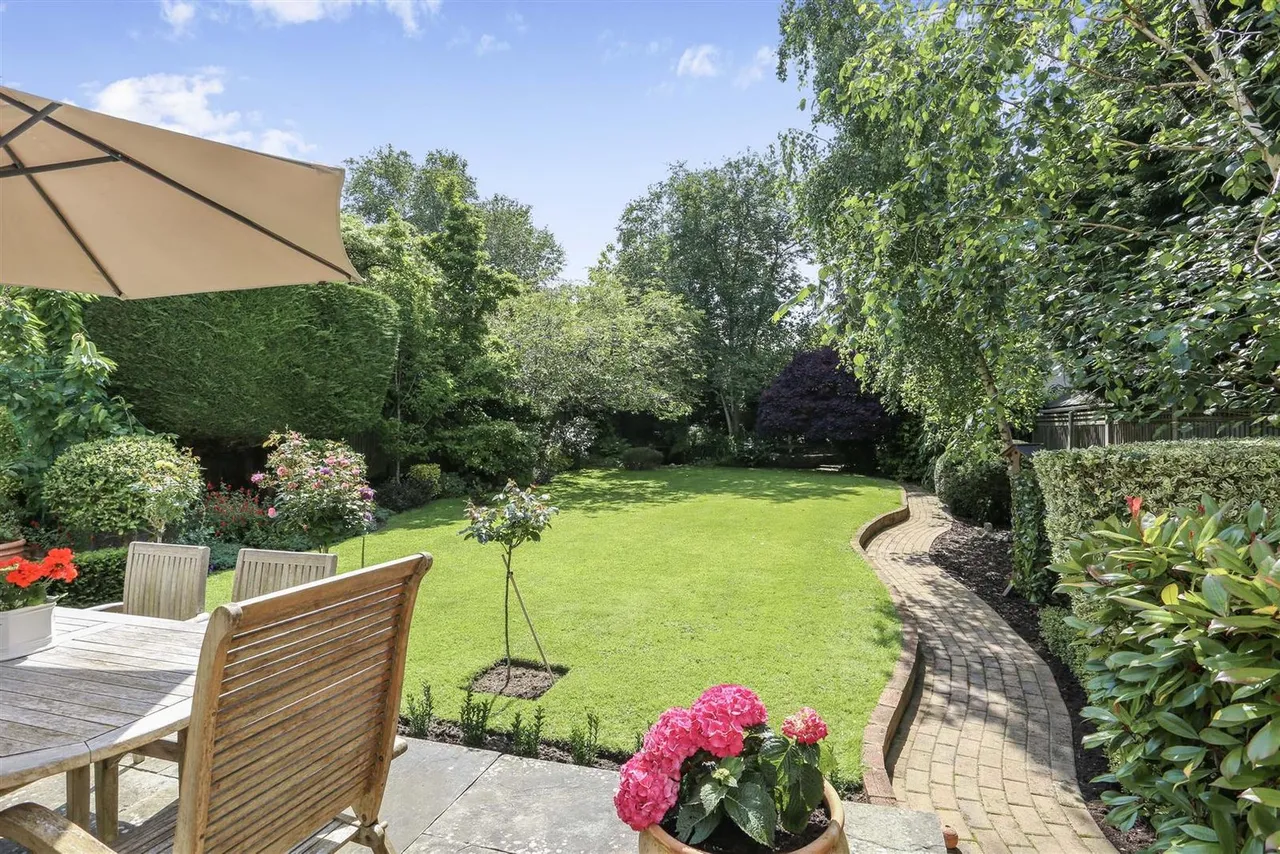 Queensmead Avenue, Ewell, Surrey, KT17 3EQ, photo 10