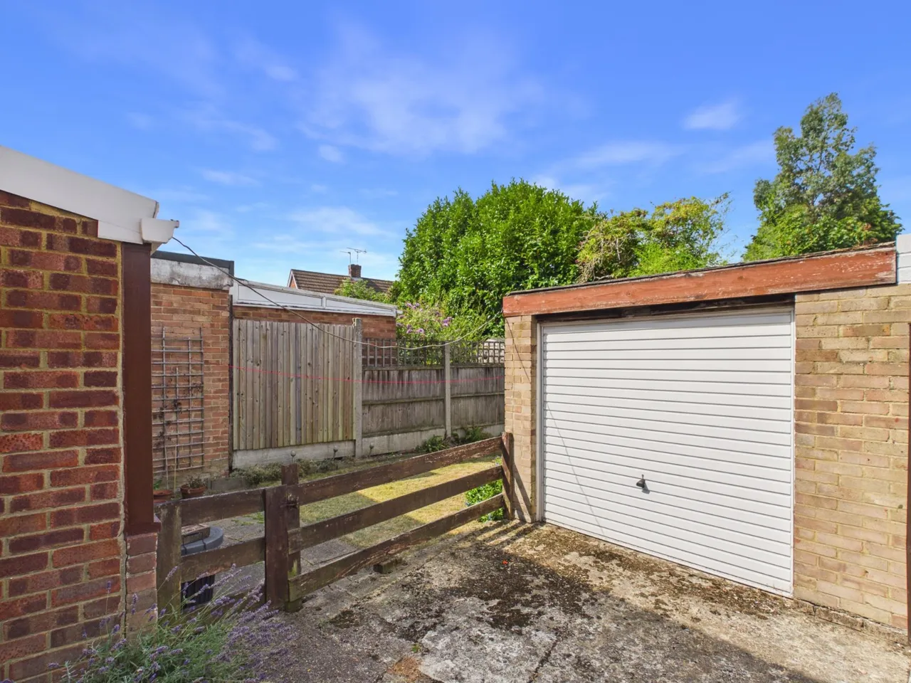 The Glade, Staines-upon-Thames, TW18, photo 11