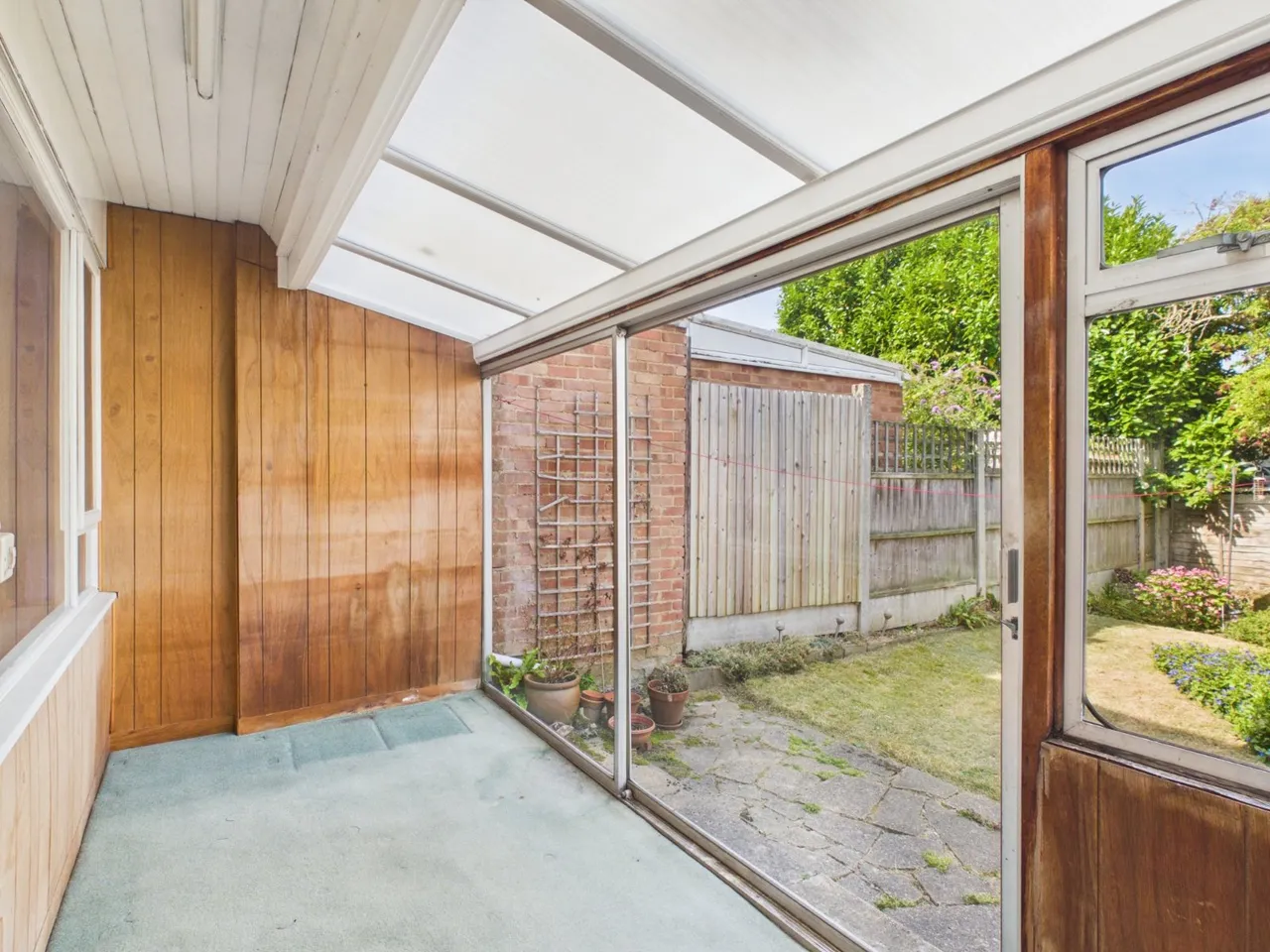 The Glade, Staines-upon-Thames, TW18, photo 4